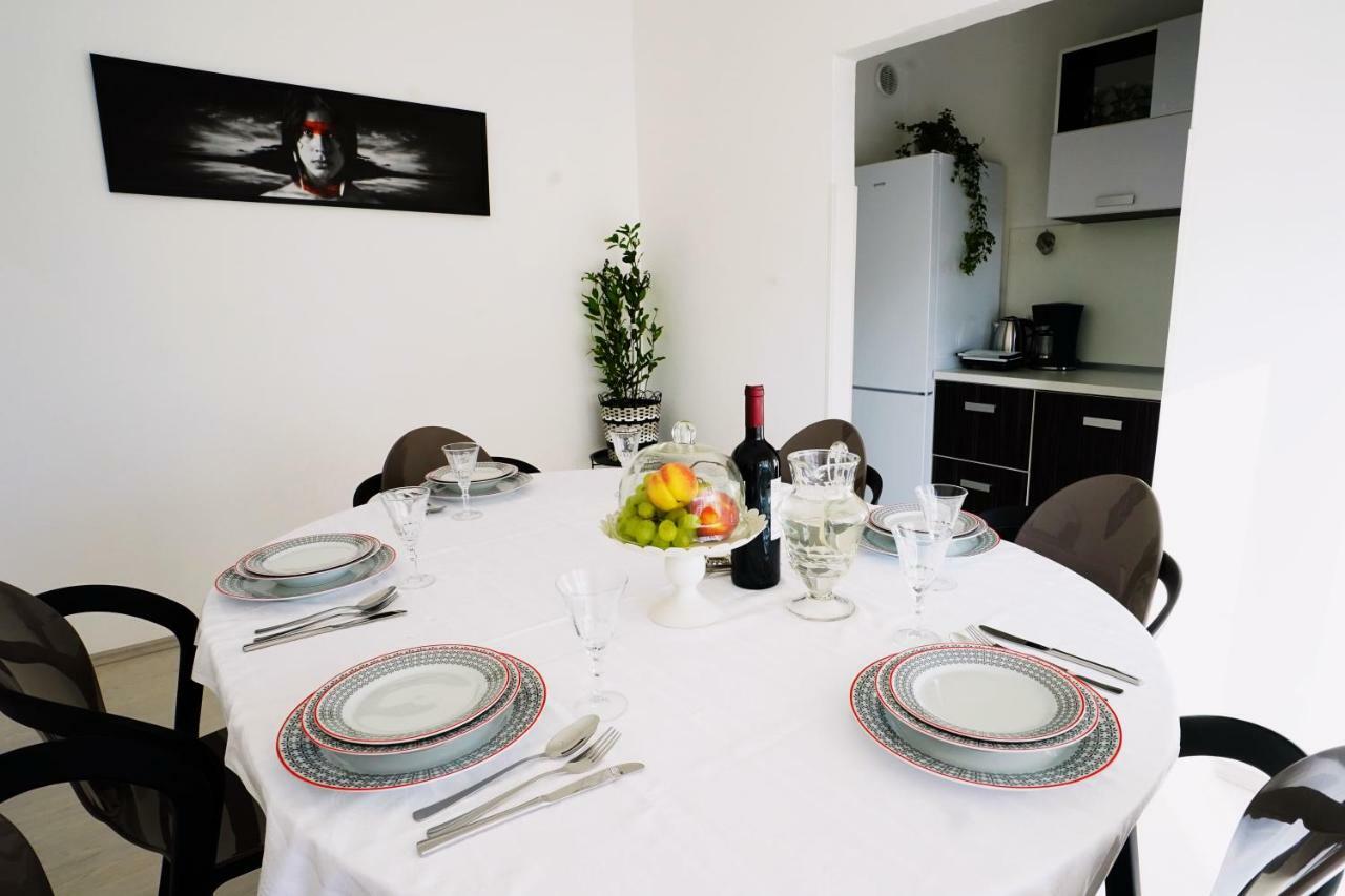 Casa Gremar Lägenhet Pjescana Uvala Exteriör bild