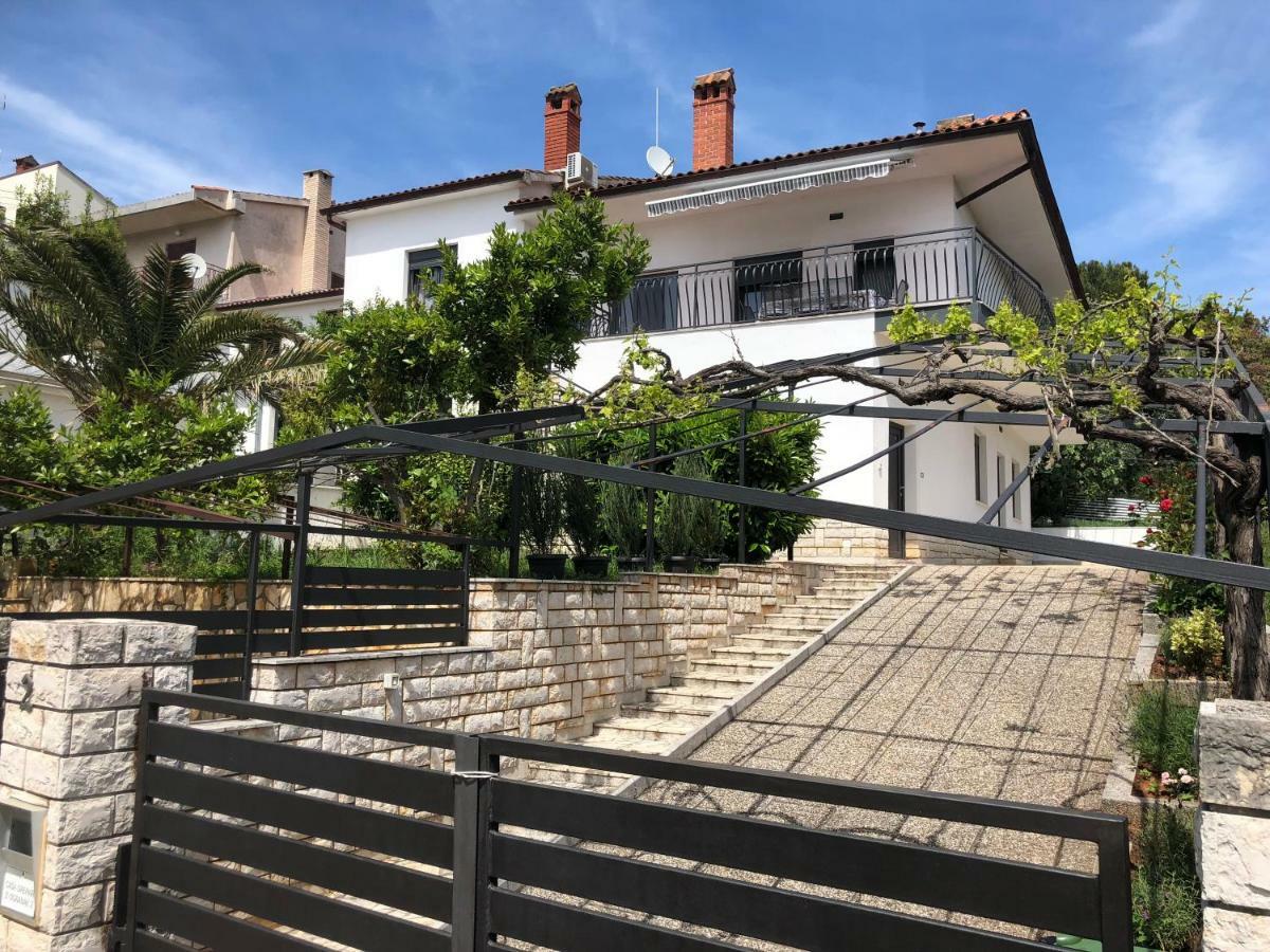 Casa Gremar Lägenhet Pjescana Uvala Exteriör bild